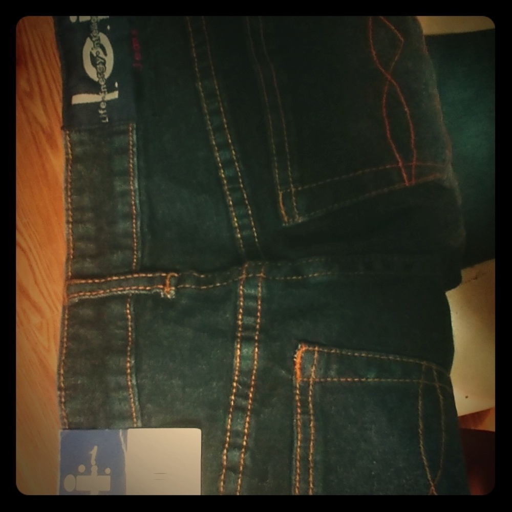 LEI JEANS